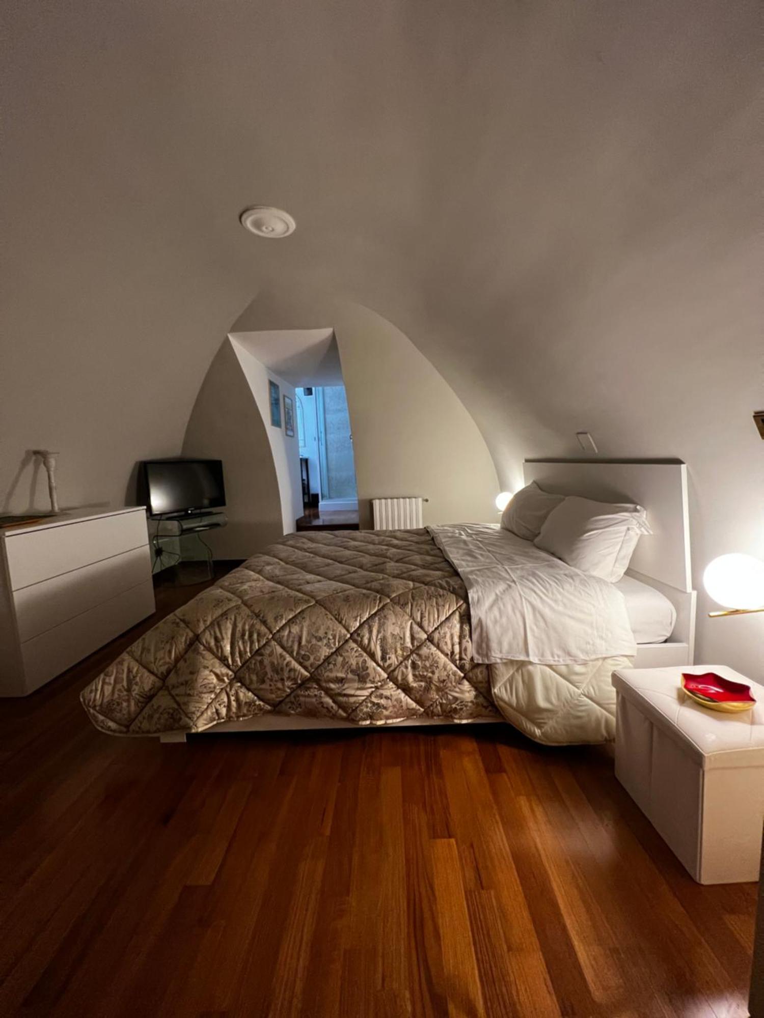 Calefati Gallery Luxury Apartment Bari Exterior foto